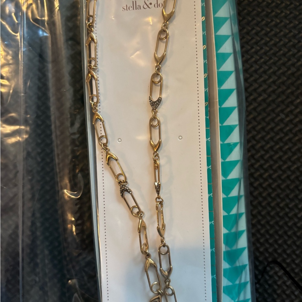 Stella & Dot Gold Safety Pin Chain Necklace